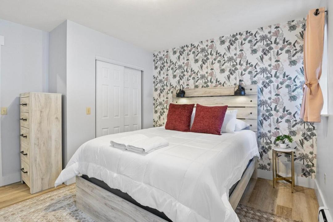 Photo of Bedroom in Newfield