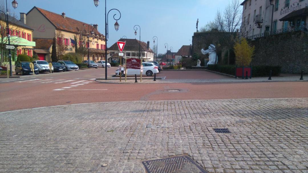 Photo of Others in Saulieu