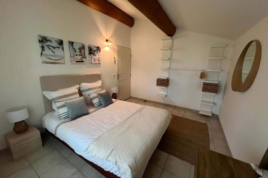 Photo of Bedroom in Donzere