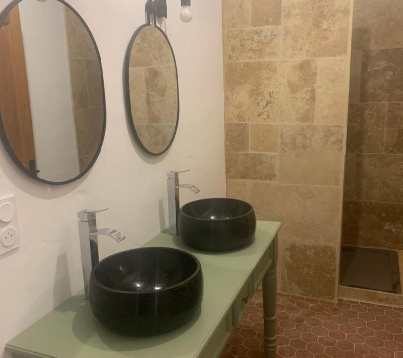 Photo of Bathroom in Loriol-du-Comtat