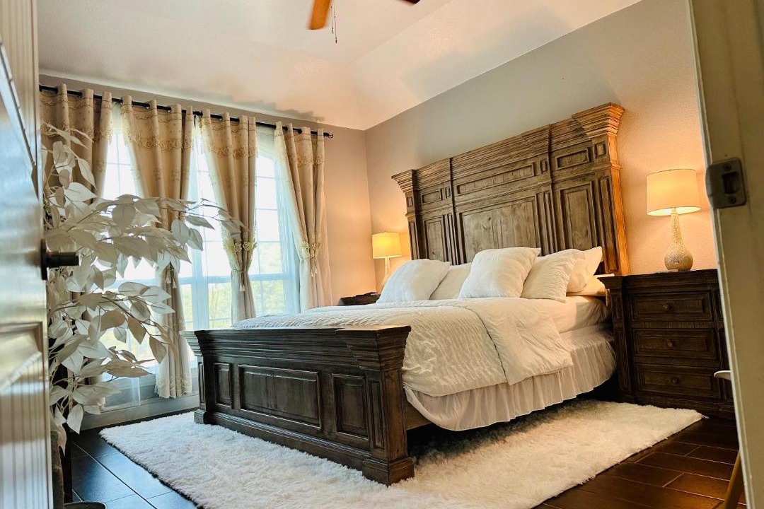 Photo of Bedroom in Oak Cliff