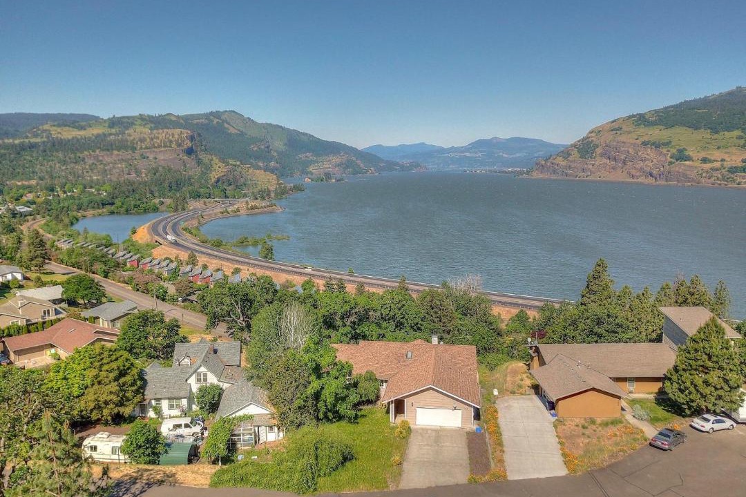 Photo of Others in Mosier