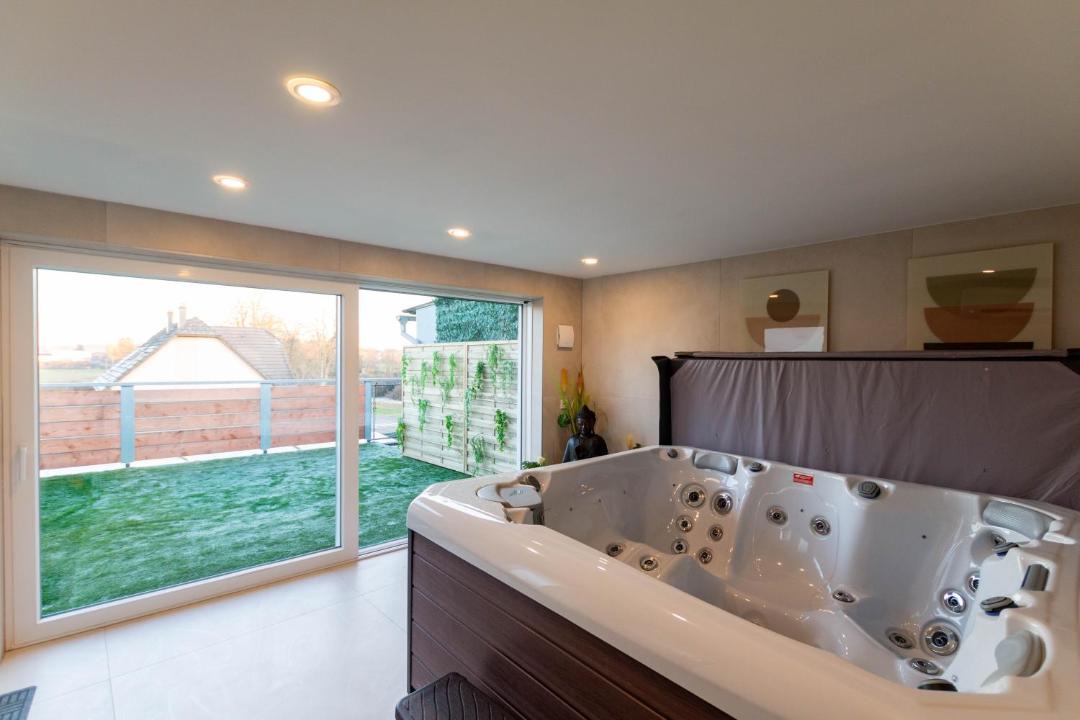 Photo of Others in Holving