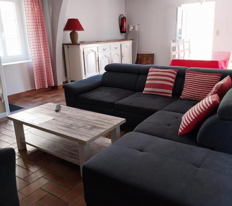 Photo of Others in Valdivienne