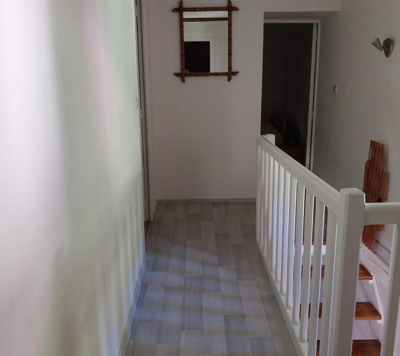 Photo of Others in Valdivienne