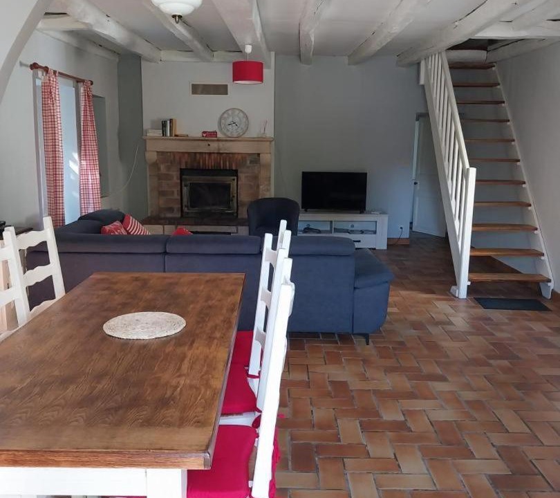 Photo of Others in Valdivienne