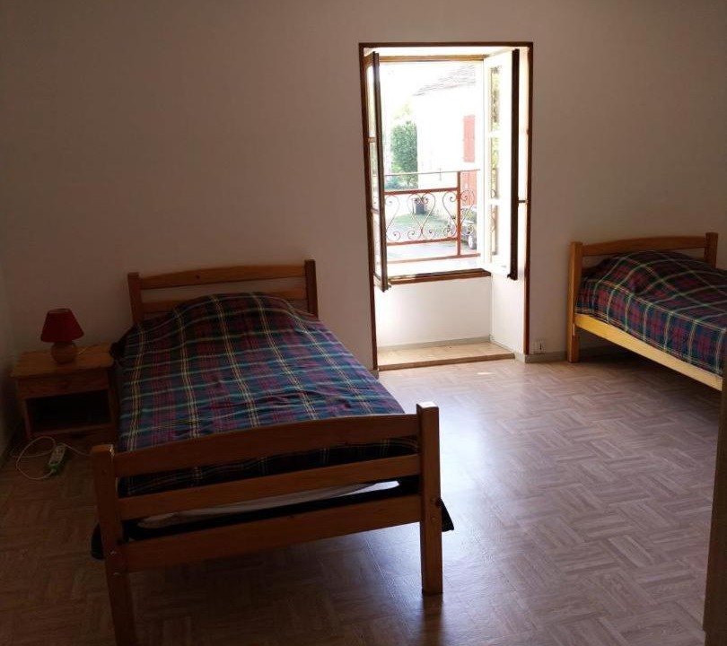 Photo of Others in Valdivienne