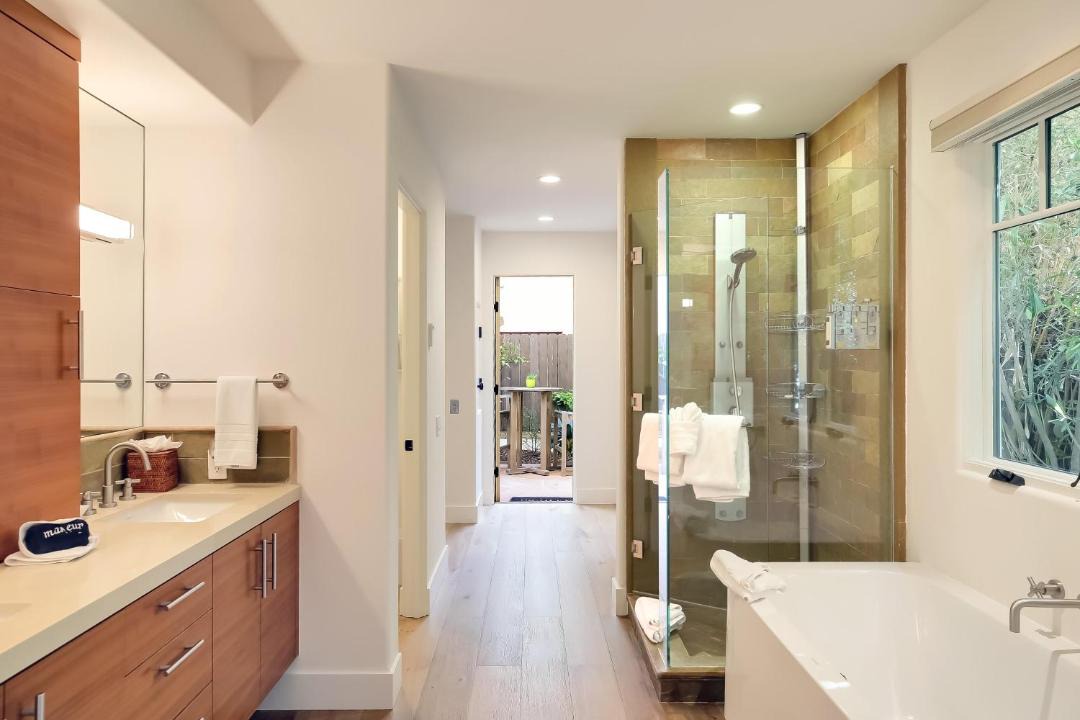 Photo of Bathroom in West Beach