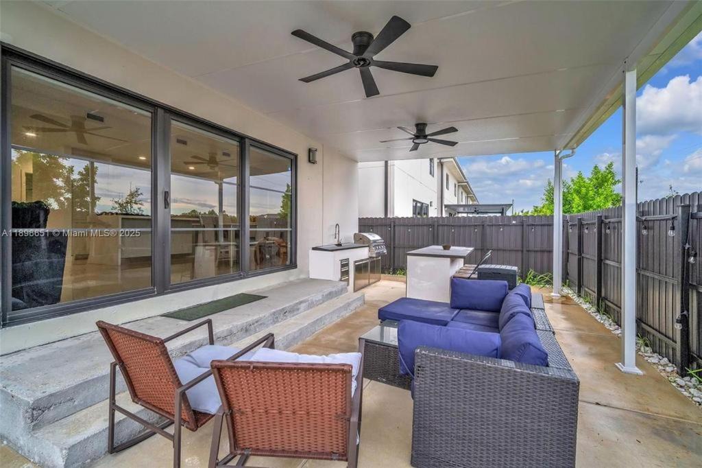 Photo of Patio Balcony in Florida City