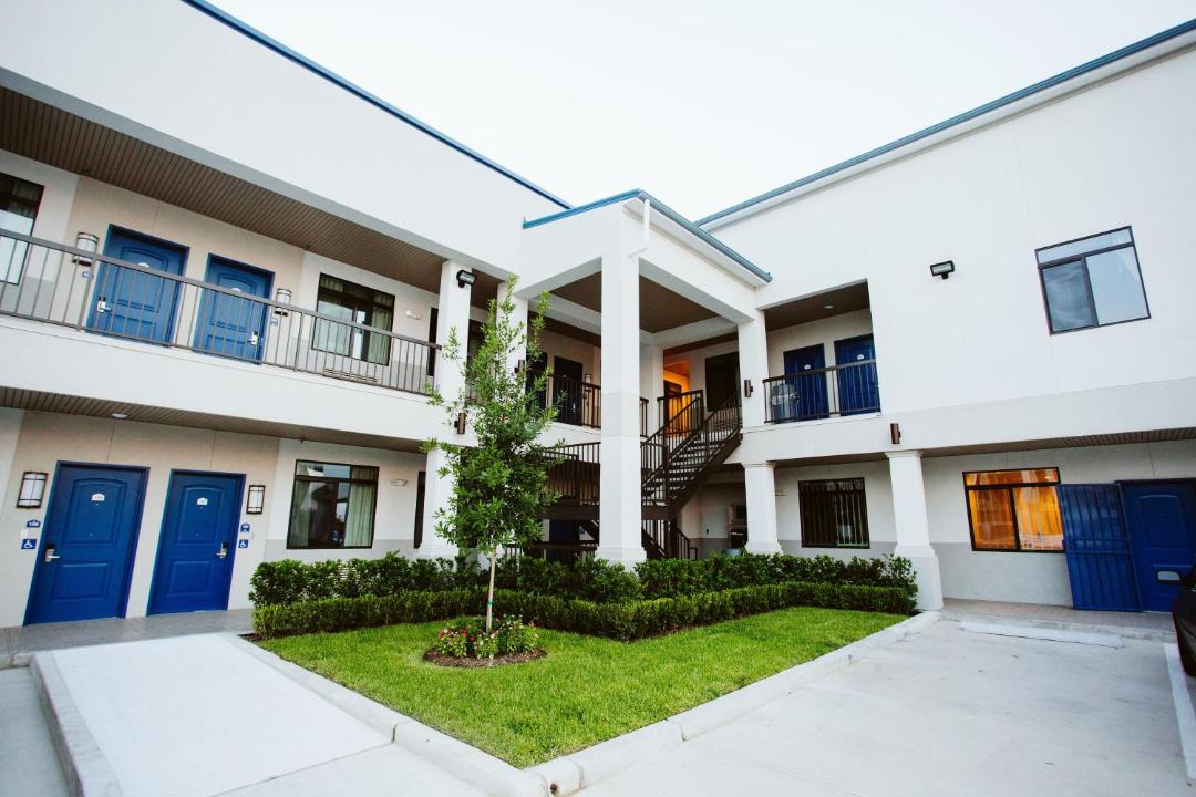 Photo of Buildings in Clodine