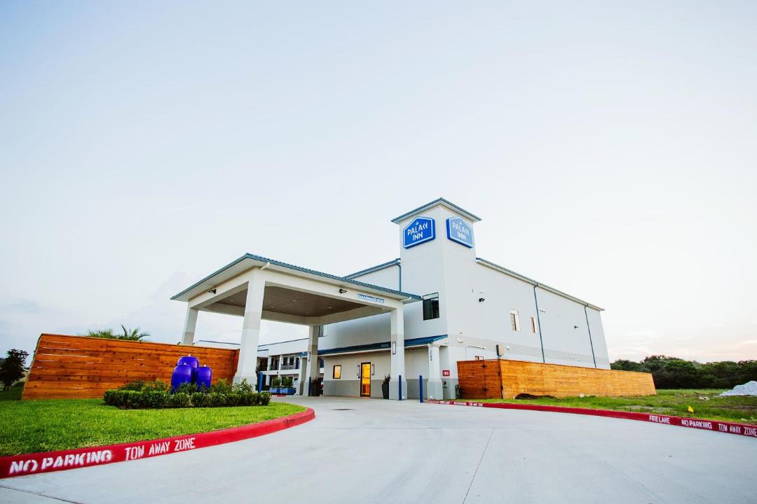 Photo of Buildings in Clodine