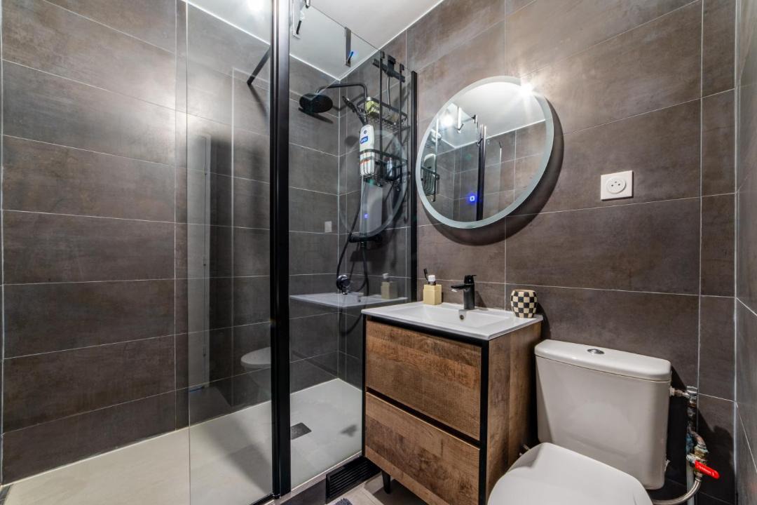 Photo of Bathroom in Saint-Ouen