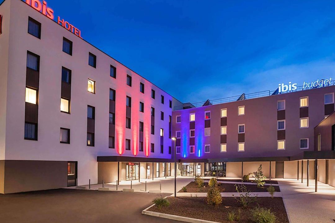 Photo of Others in Sens