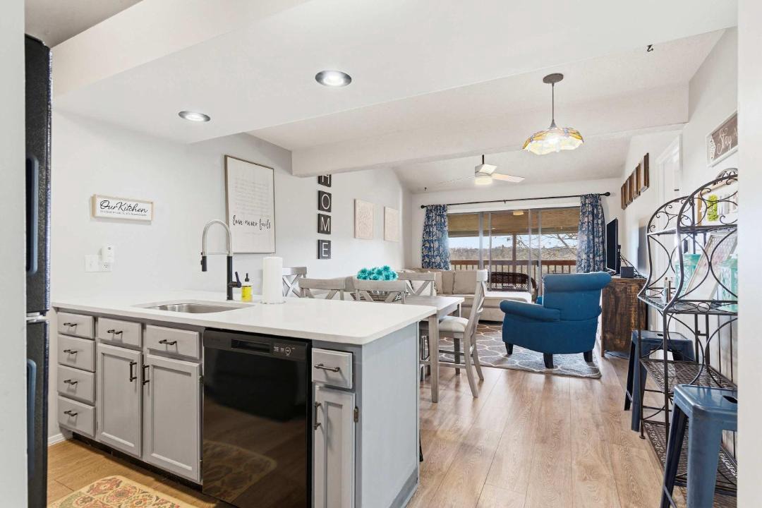 Photo of Others in Notch Estates
