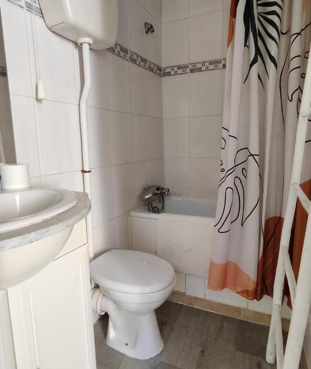 Photo of Bathroom in Louis Bertrand-Mirabeau-Semard