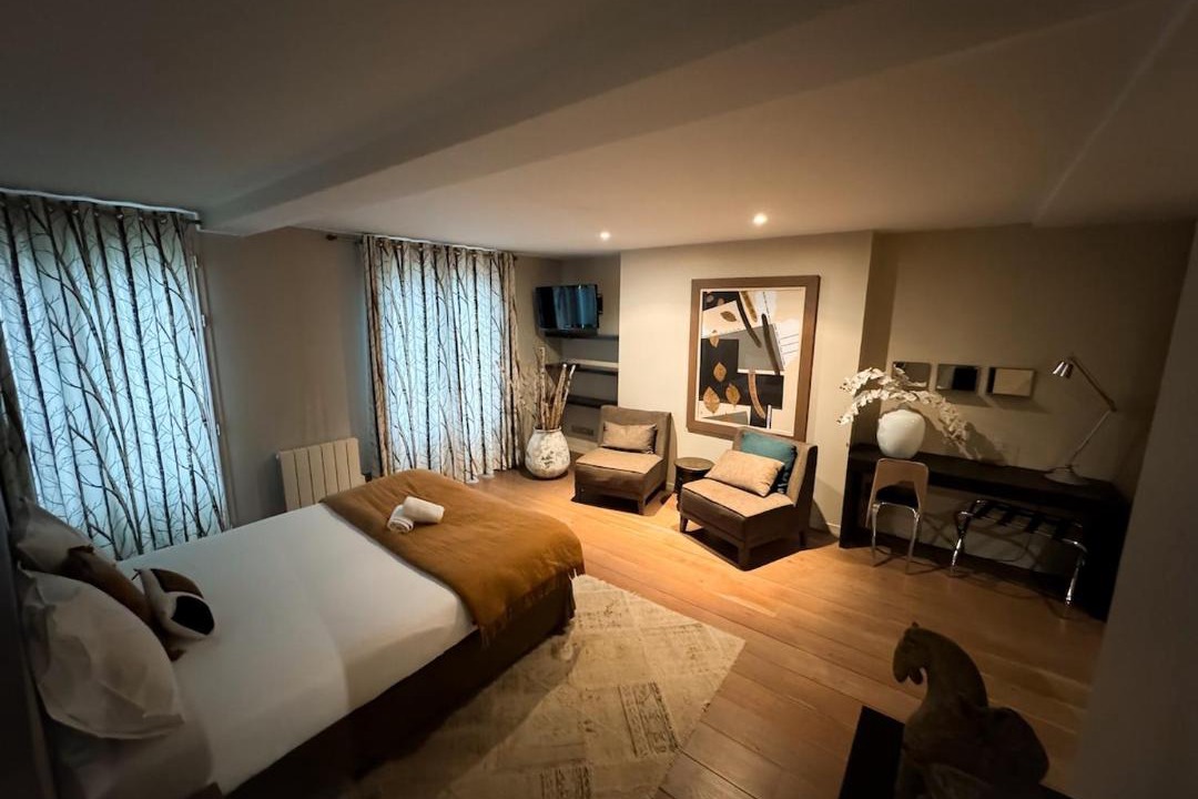 Photo of Bedroom in Limoges