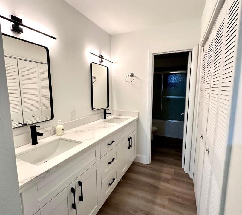Photo of Bathroom in Coral Way