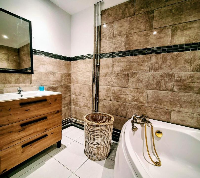 Photo of Bathroom in Saint-Victurnien