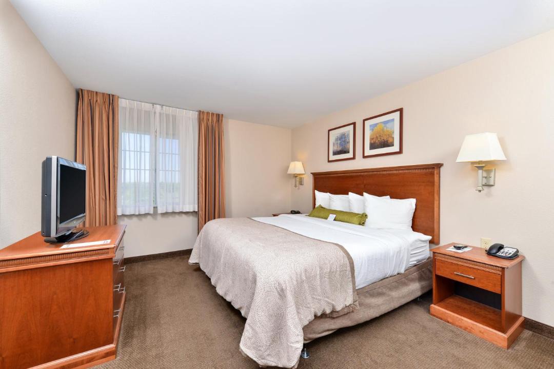 Photo of Bedroom in Roswell