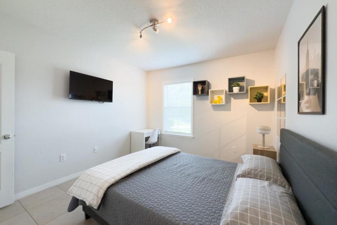 Photo of Bedroom in Trafalgar Village