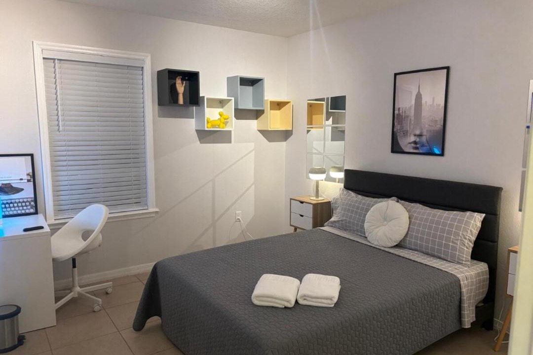 Photo of Bedroom in Trafalgar Village