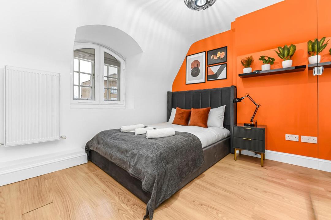 Photo of Others in St. Johns Wood