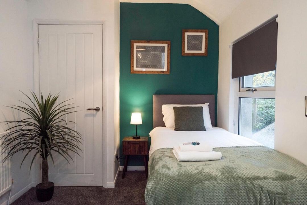 Photo of Others in Cwm Frwd Oer