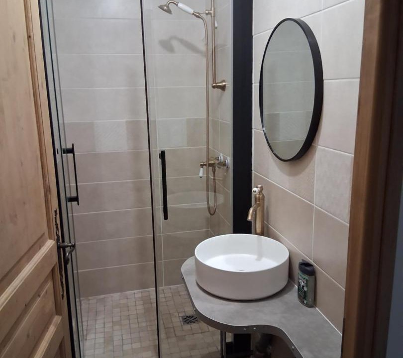 Photo of Bathroom in Eygluy-Escoulin