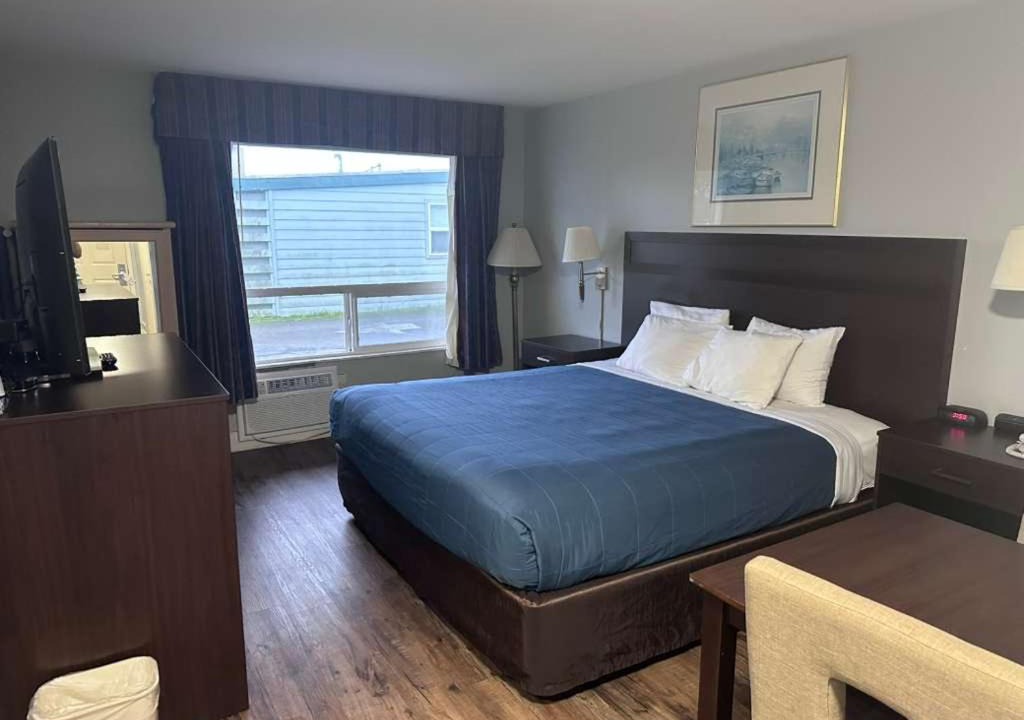 Photo of Others in Ocean Shores