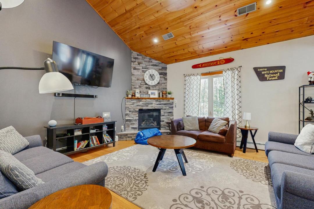 Photo of Others in Bartlett