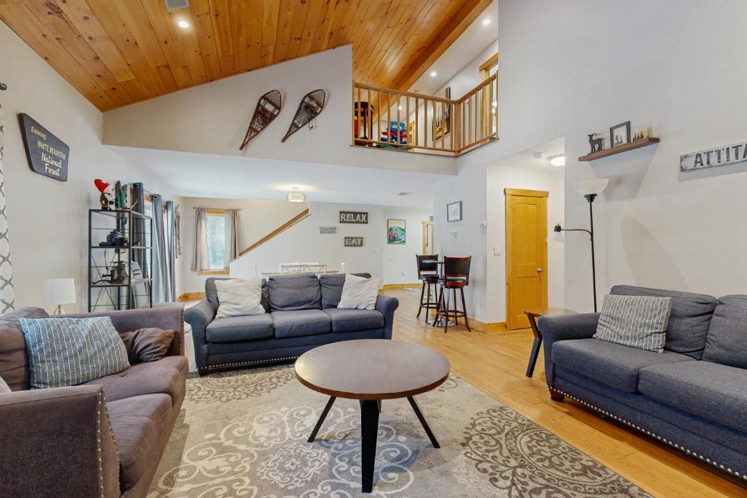 Photo of Others in Bartlett