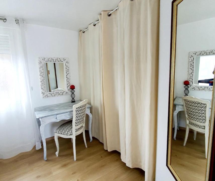 Photo of Others in Oeyreluy