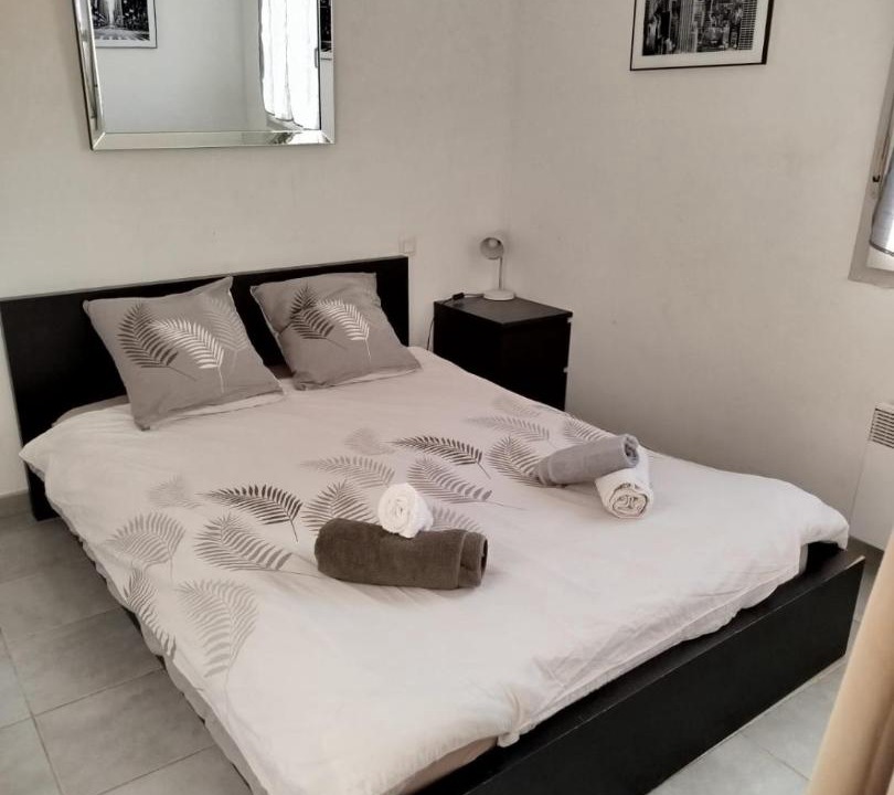 Photo of Others in Sept Deniers