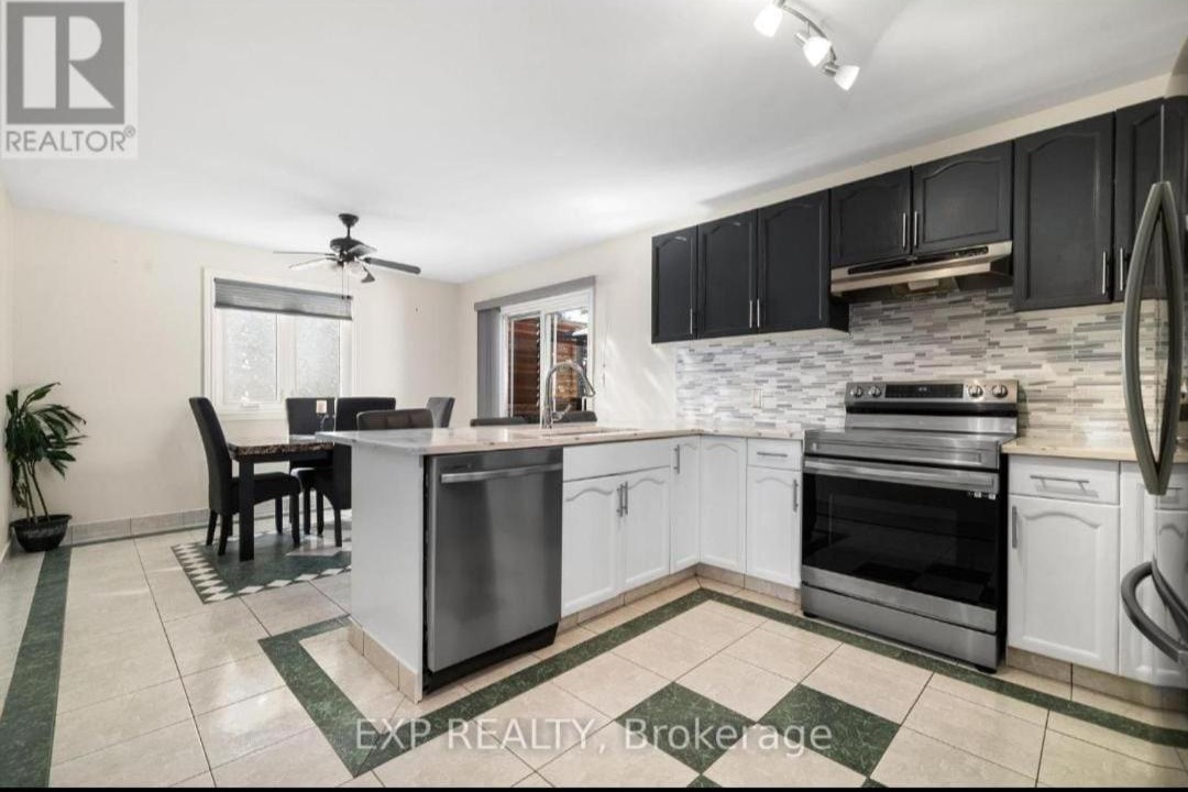 Photo of Kitchen in Pinehouse