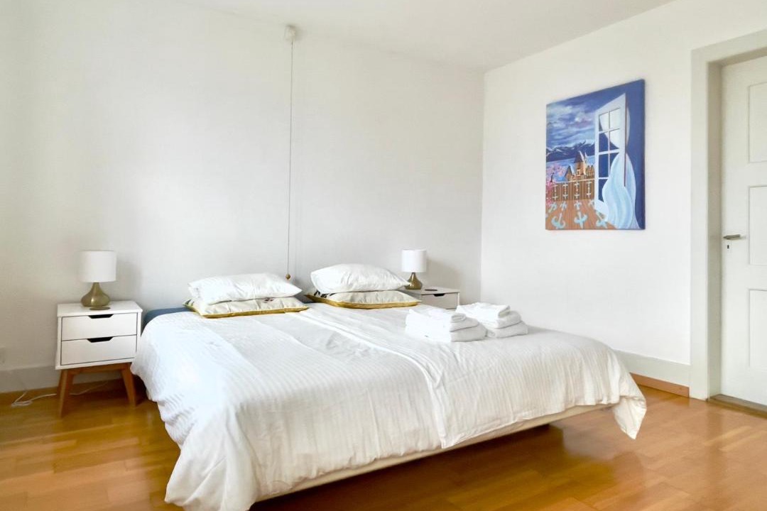 Photo of Bedroom in Oberhofen am Thunersee