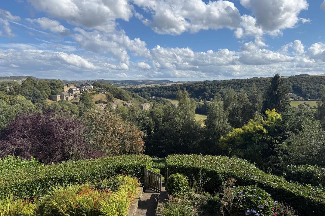 Photo of Others in Honley