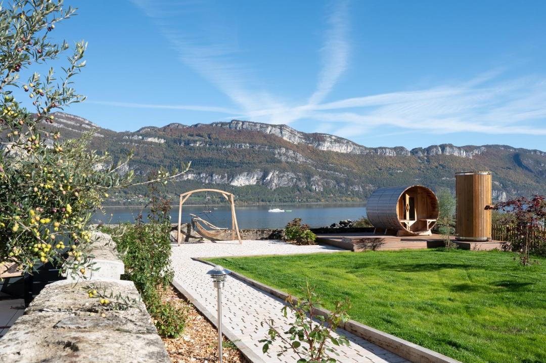 Photo of Others in Conjux