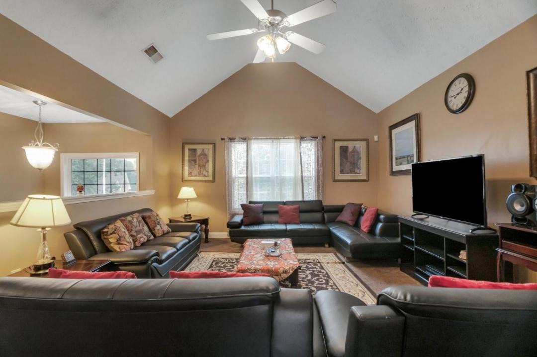 Photo of Others in Locust Grove