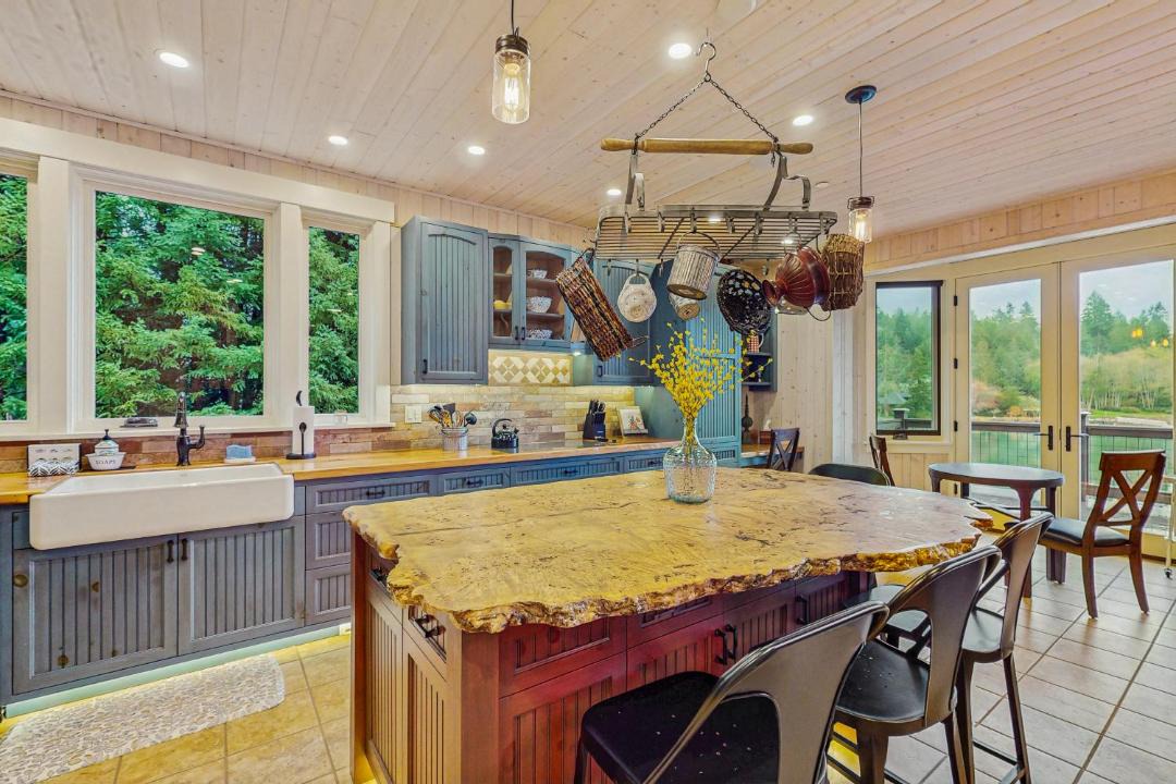 Photo of Kitchen in Rollingbay
