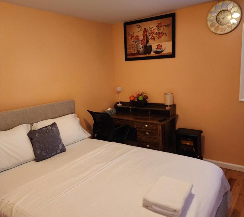 Photo of Bedroom in Pelham Gardens