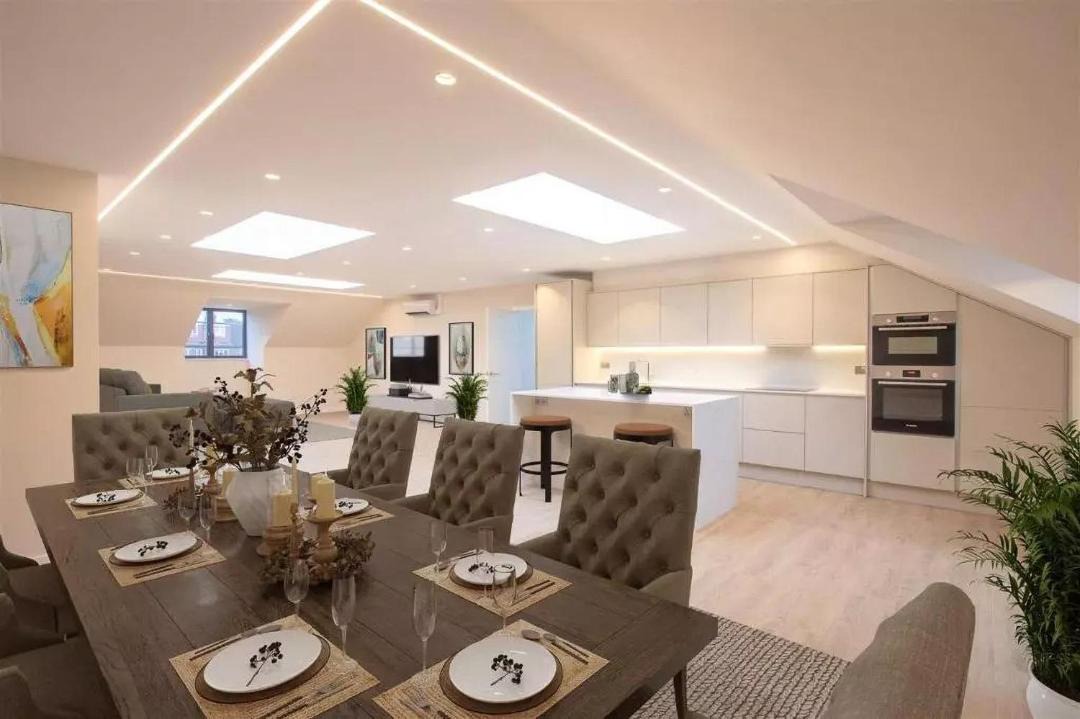 Photo of Others in Hatfield