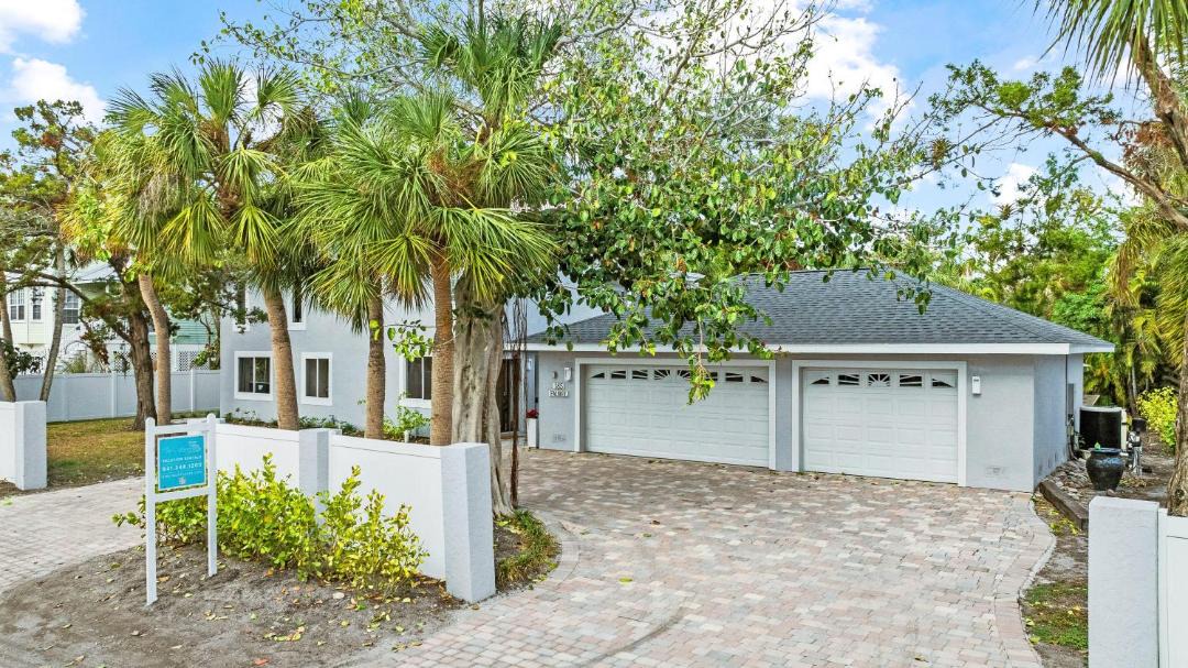 Photo of Others in Bay Isle