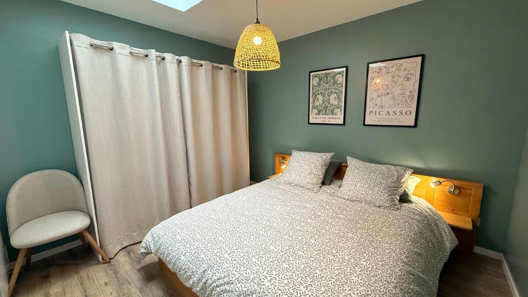 Photo of Bedroom in Montmerle-sur-Saone