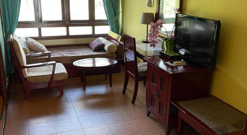 Photo of Livingroom in Padang Matsirat