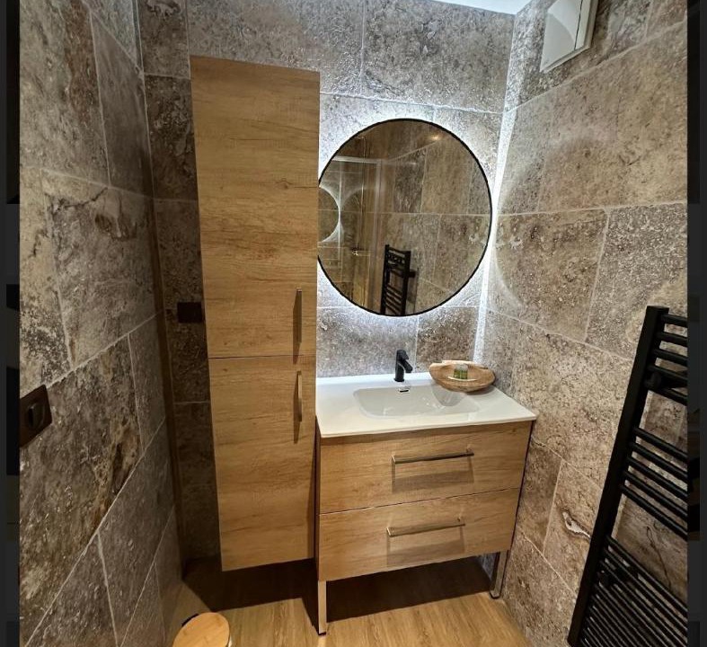 Photo of Bathroom in Forges-les-Eaux