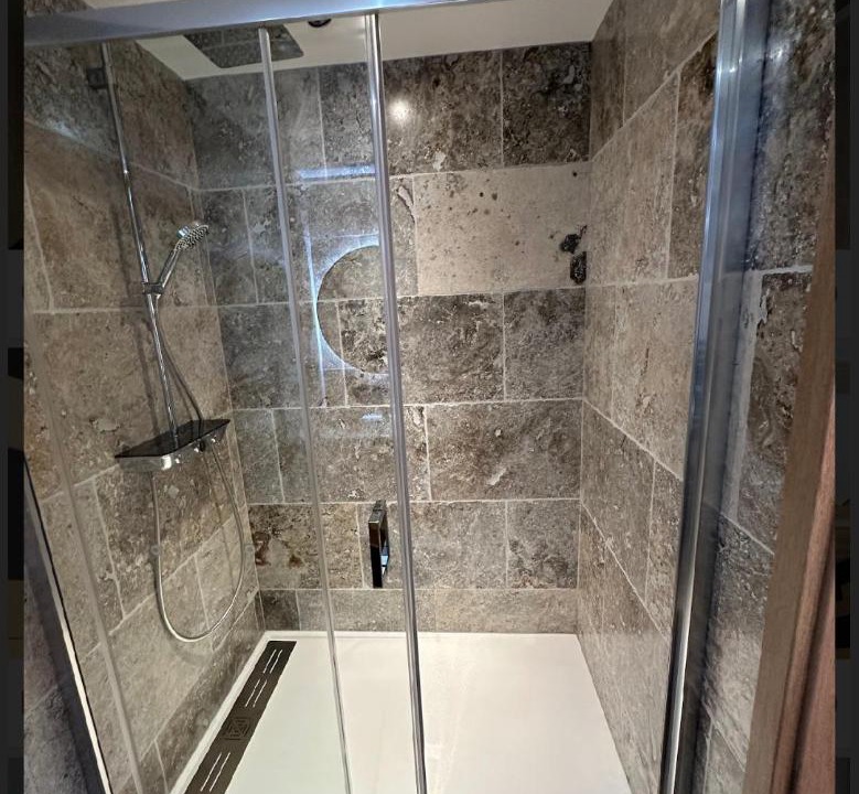 Photo of Bathroom in Forges-les-Eaux