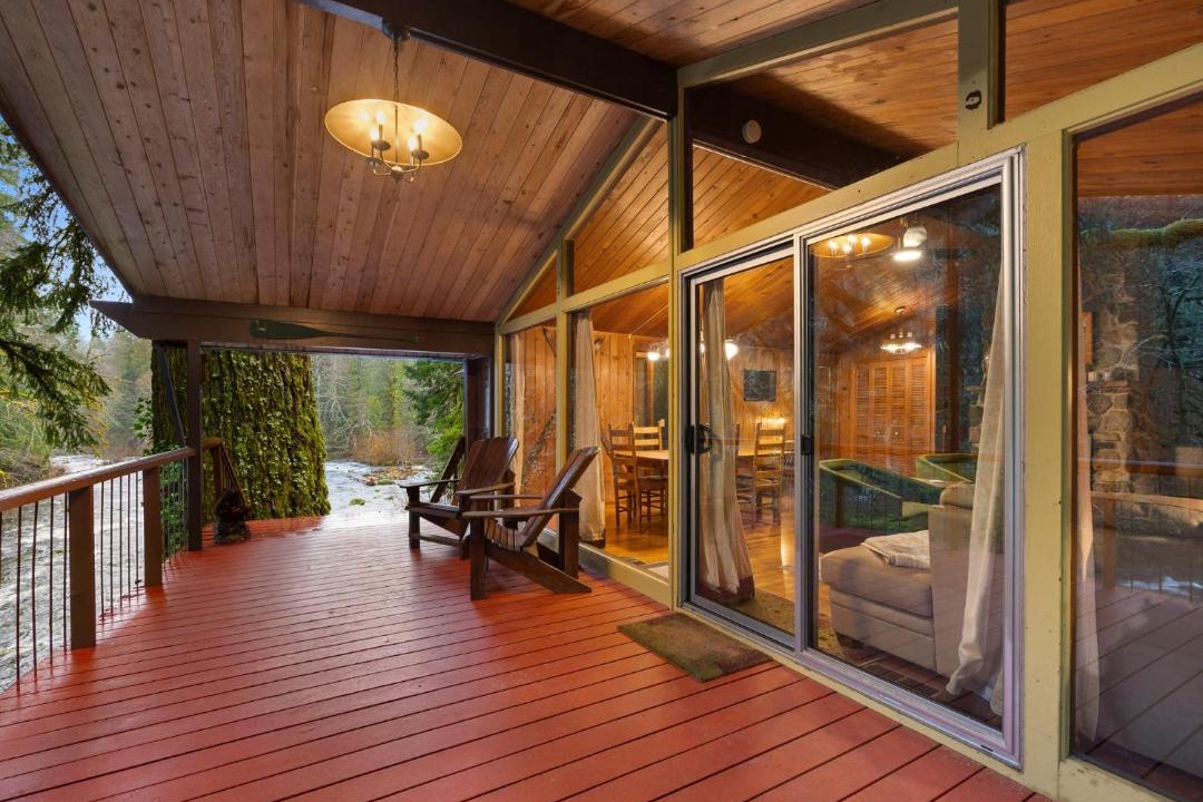 Photo of Patio Balcony in Welches