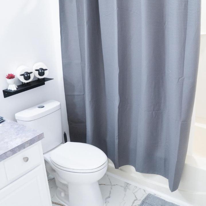 Photo of Bathroom in River Rouge