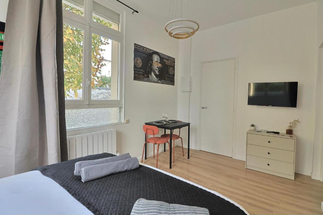 Photo of Others in Enghien-les-Bains