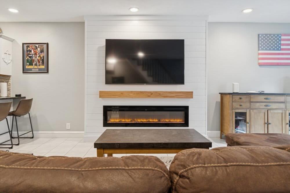 Photo of Others in Telegraph Hill